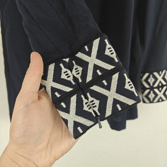 Tory Burch V-neck Navy Blue Embroidered Detail Tunic Top Size 2 - Picture 11 of 16